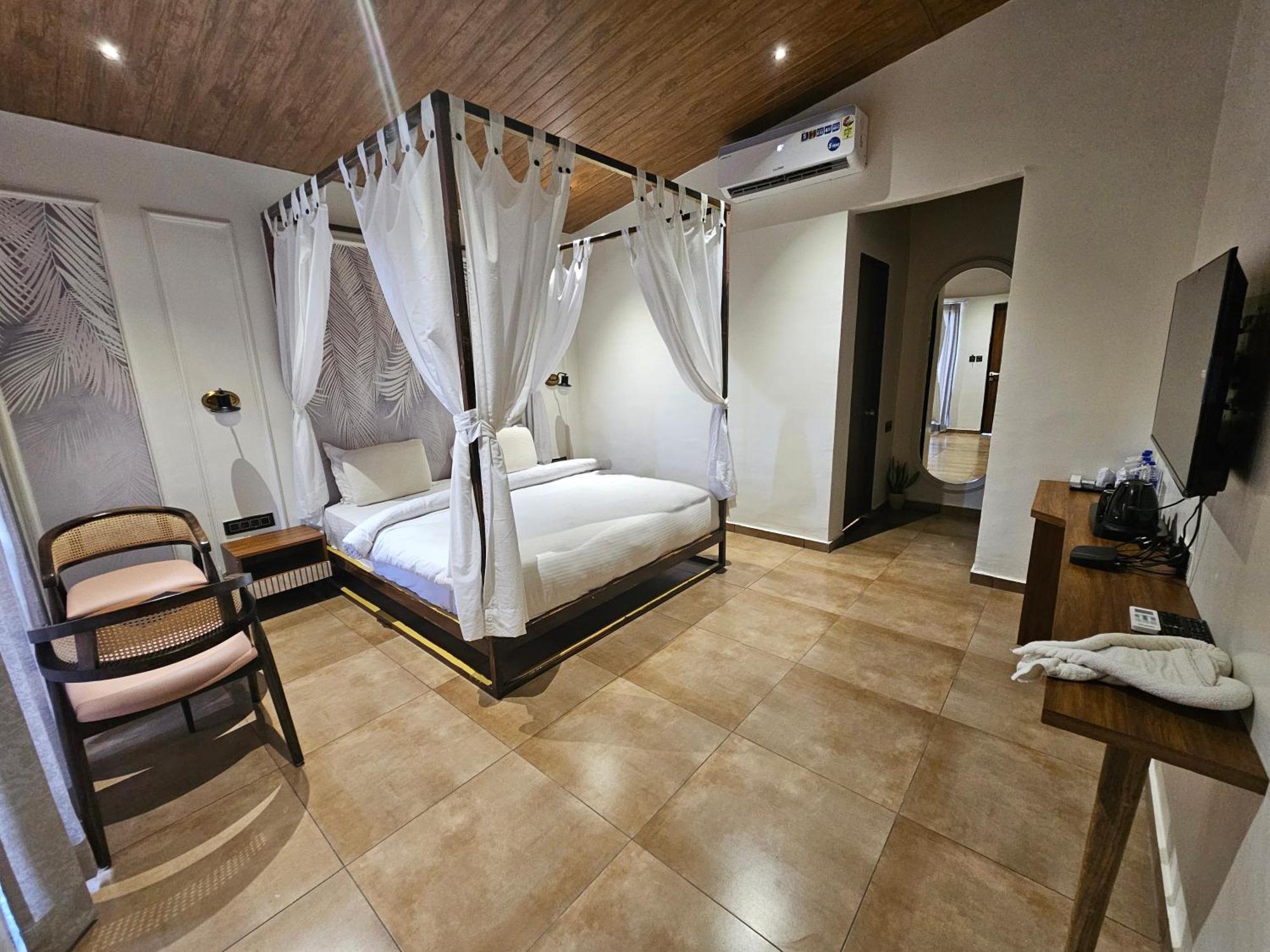Riverview Tent Resort Kevadia 객실 사진