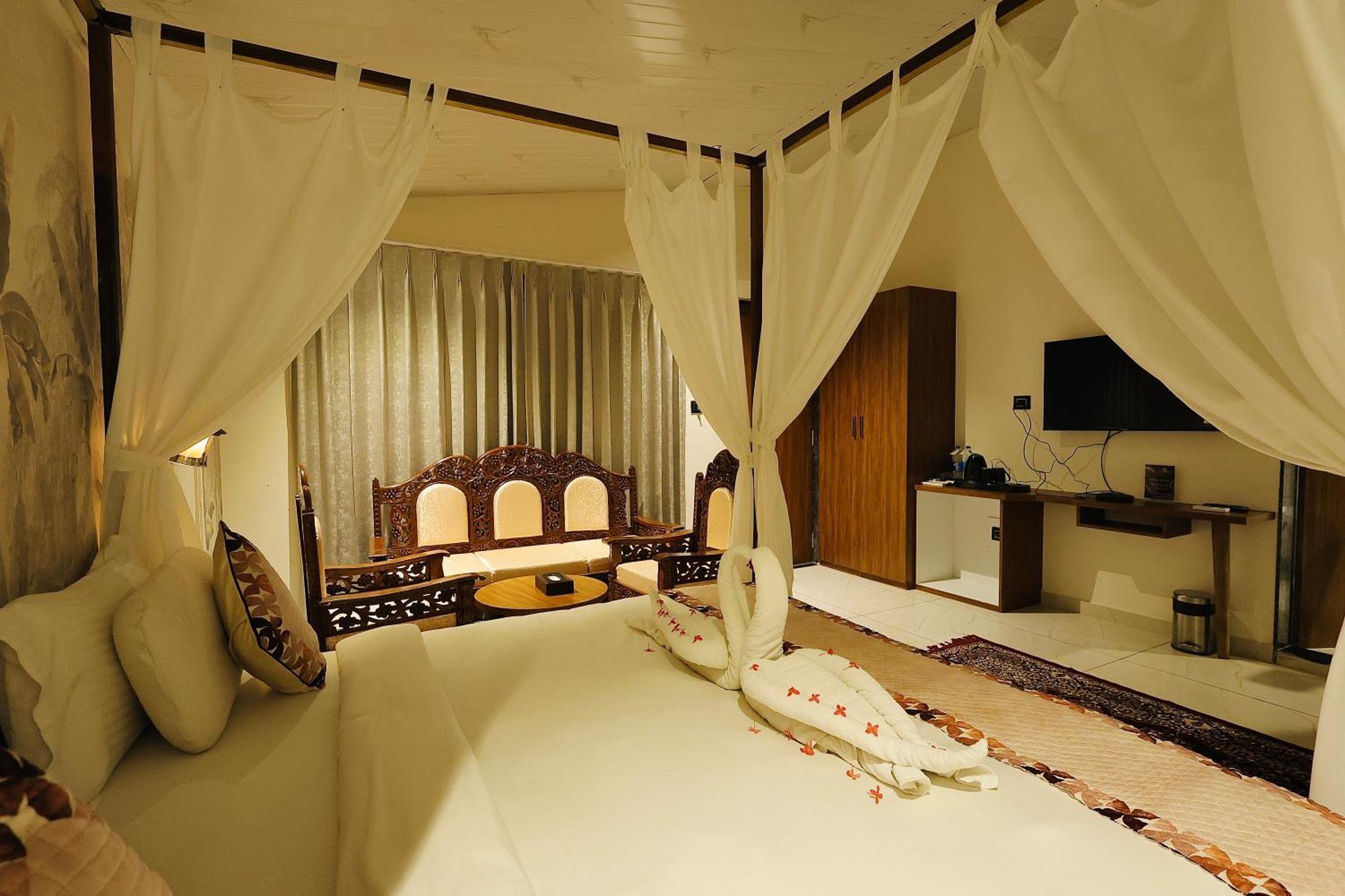 Riverview Tent Resort Kevadia 외부 사진