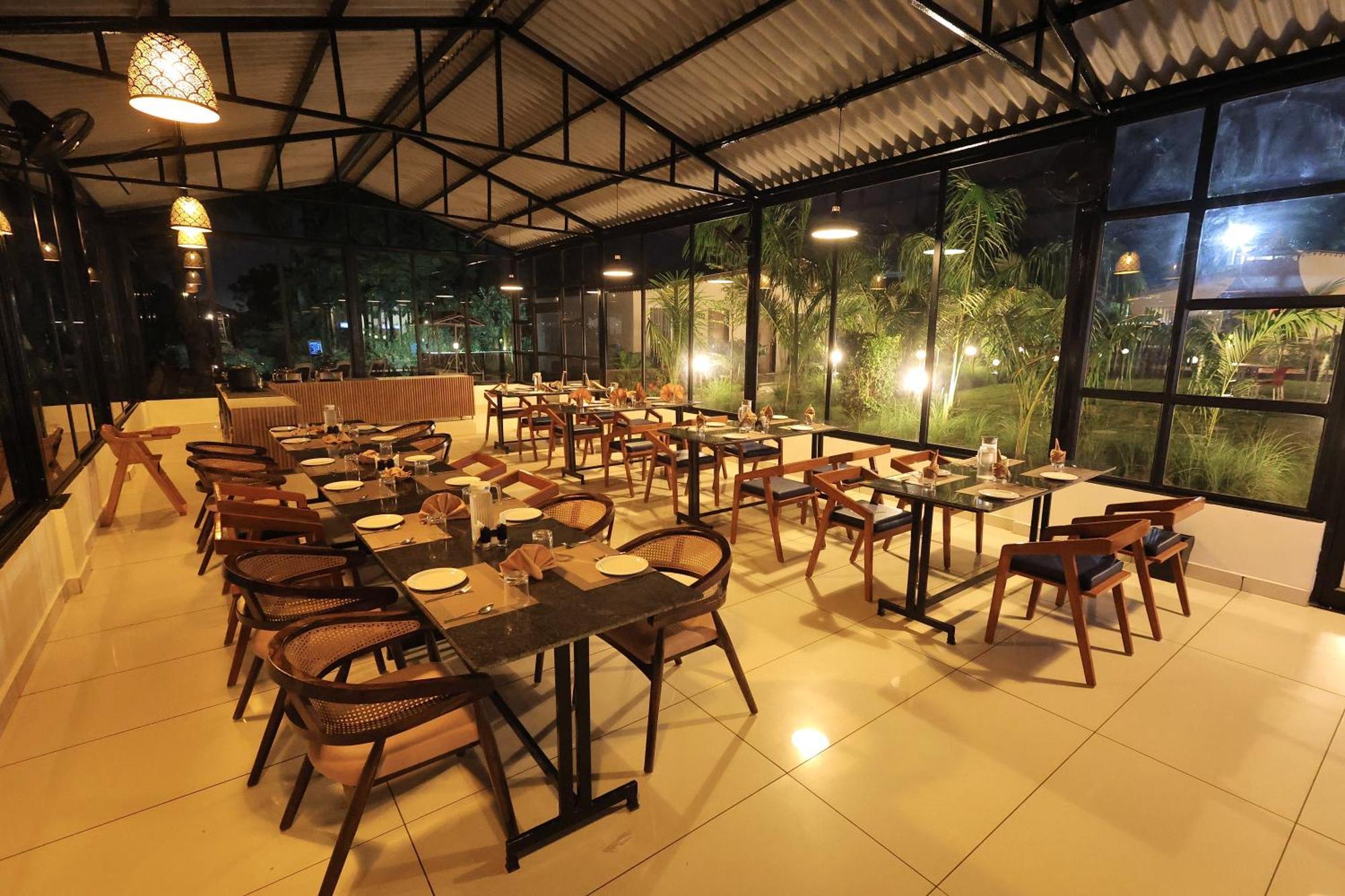 Riverview Tent Resort Kevadia 외부 사진