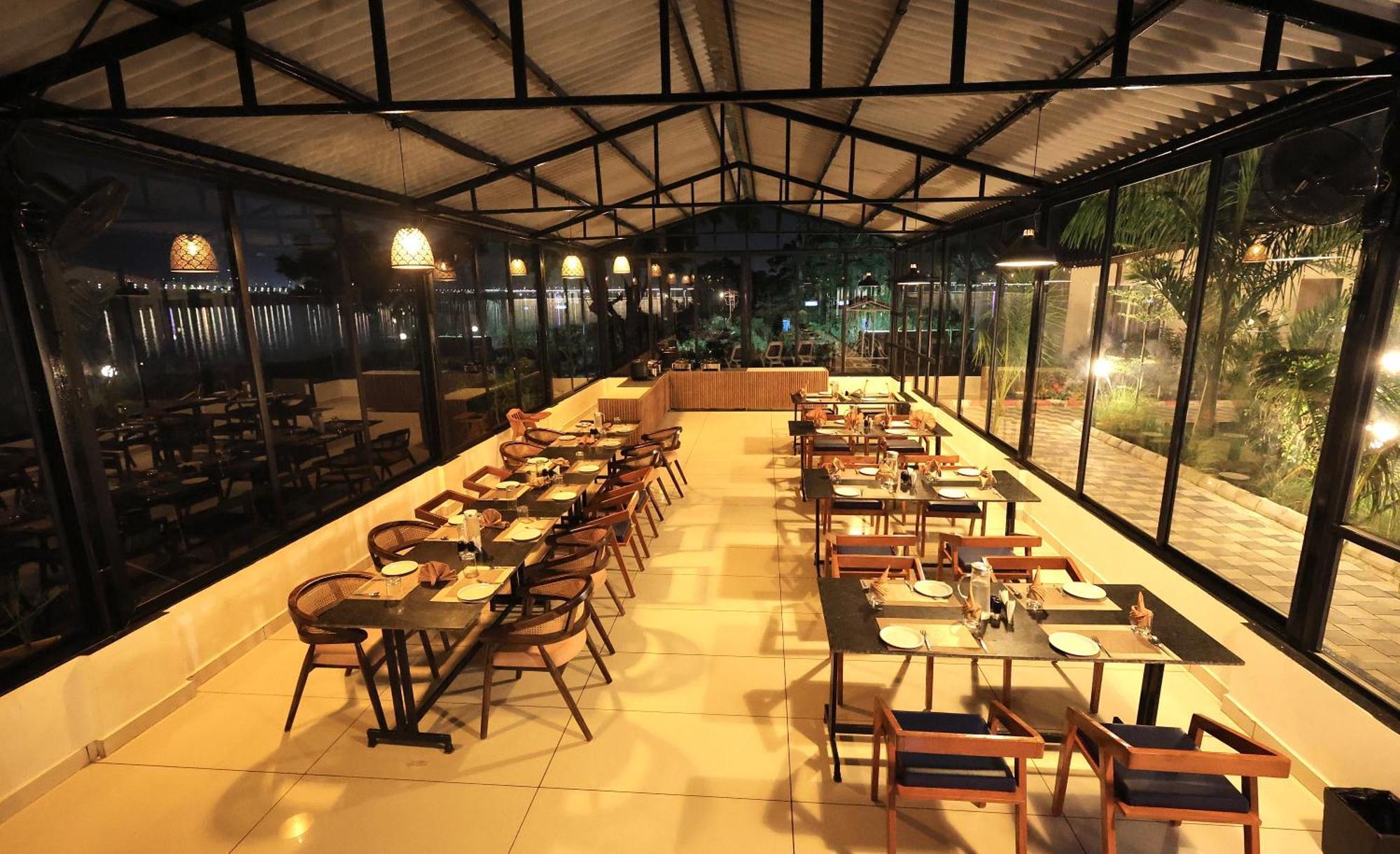 Riverview Tent Resort Kevadia 외부 사진