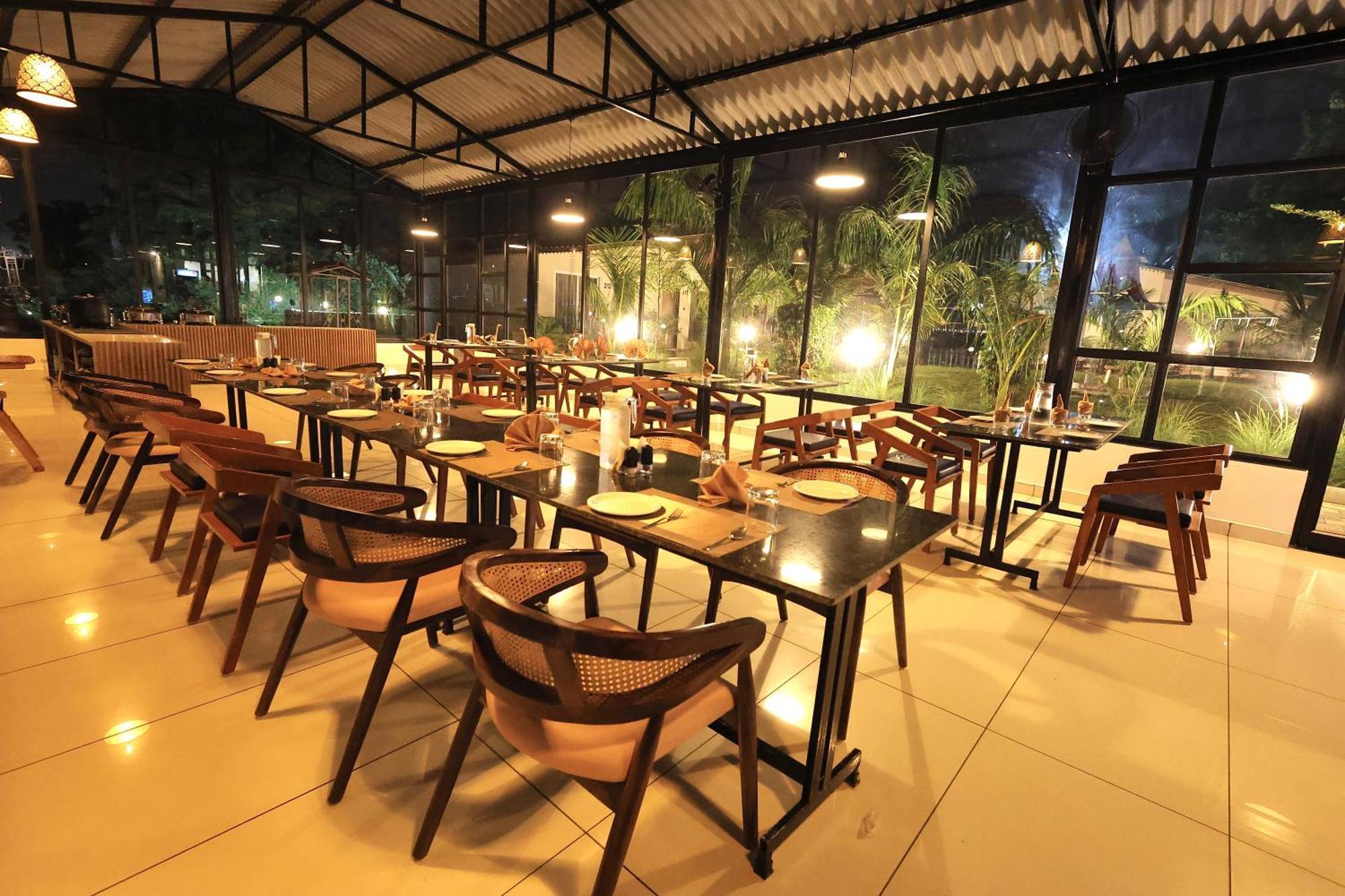 Riverview Tent Resort Kevadia 외부 사진