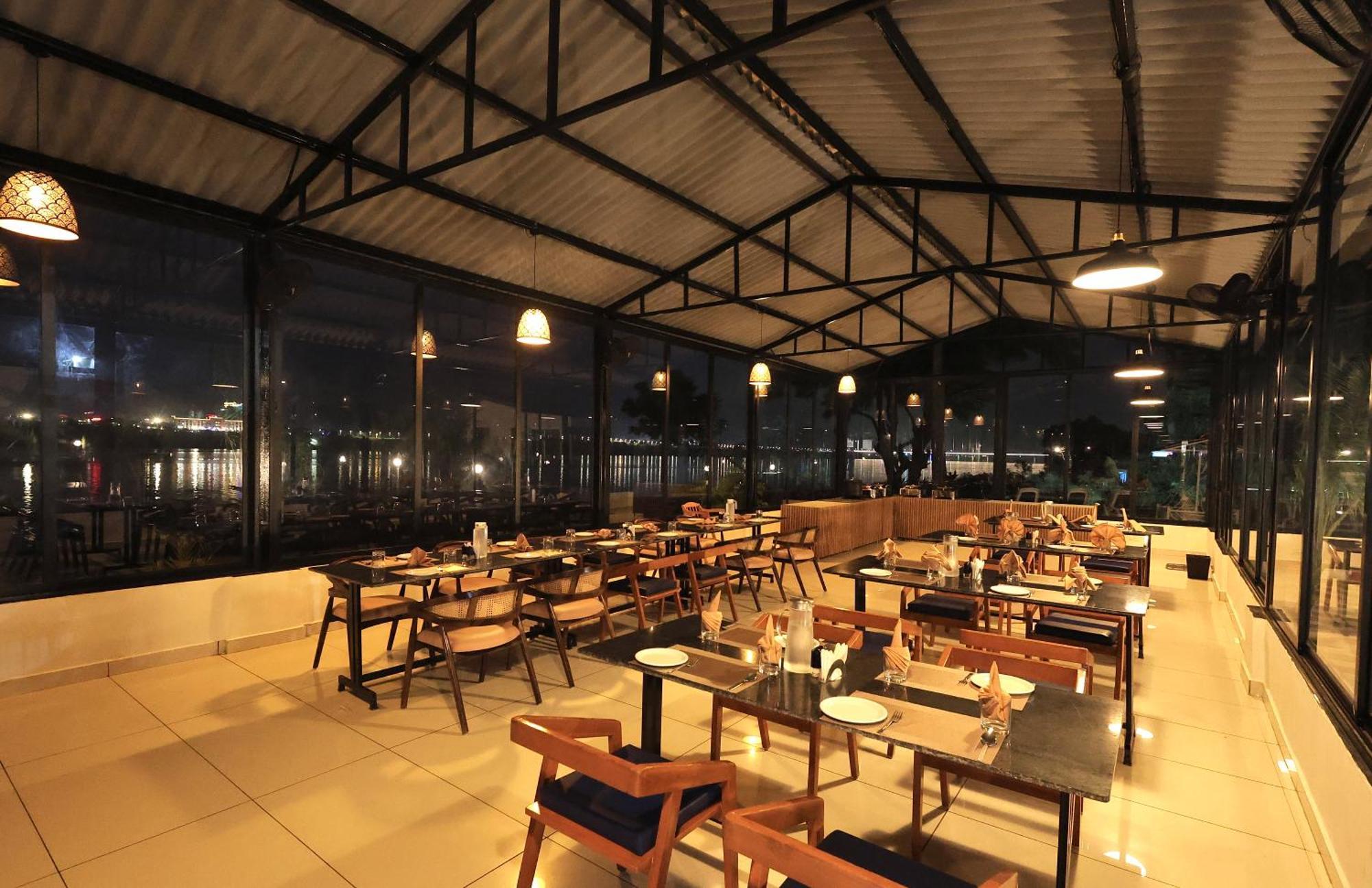 Riverview Tent Resort Kevadia 외부 사진
