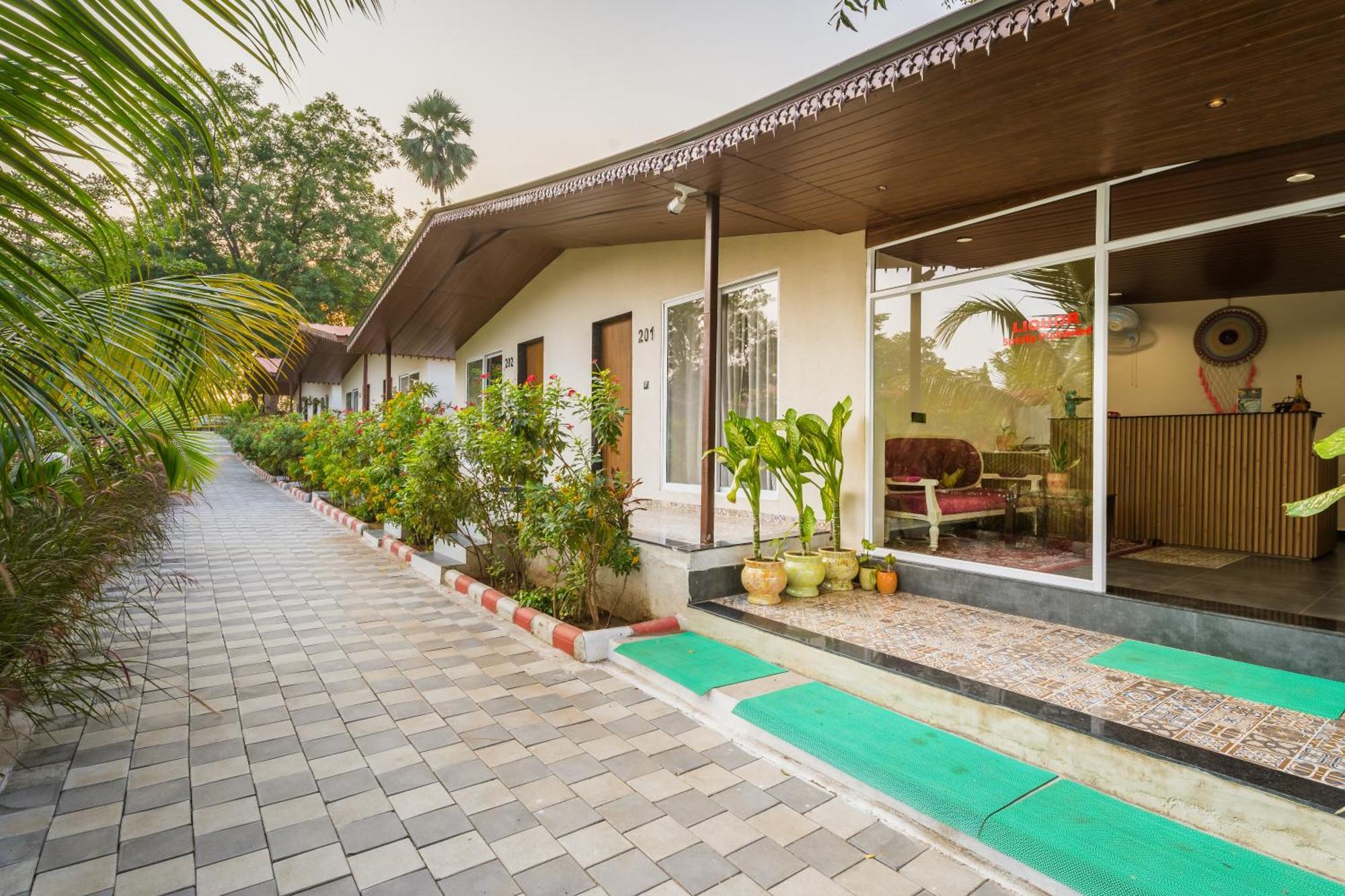 Riverview Tent Resort Kevadia 외부 사진