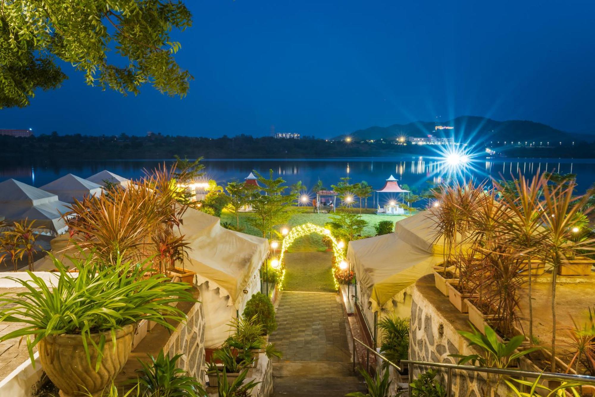 Riverview Tent Resort Kevadia 외부 사진