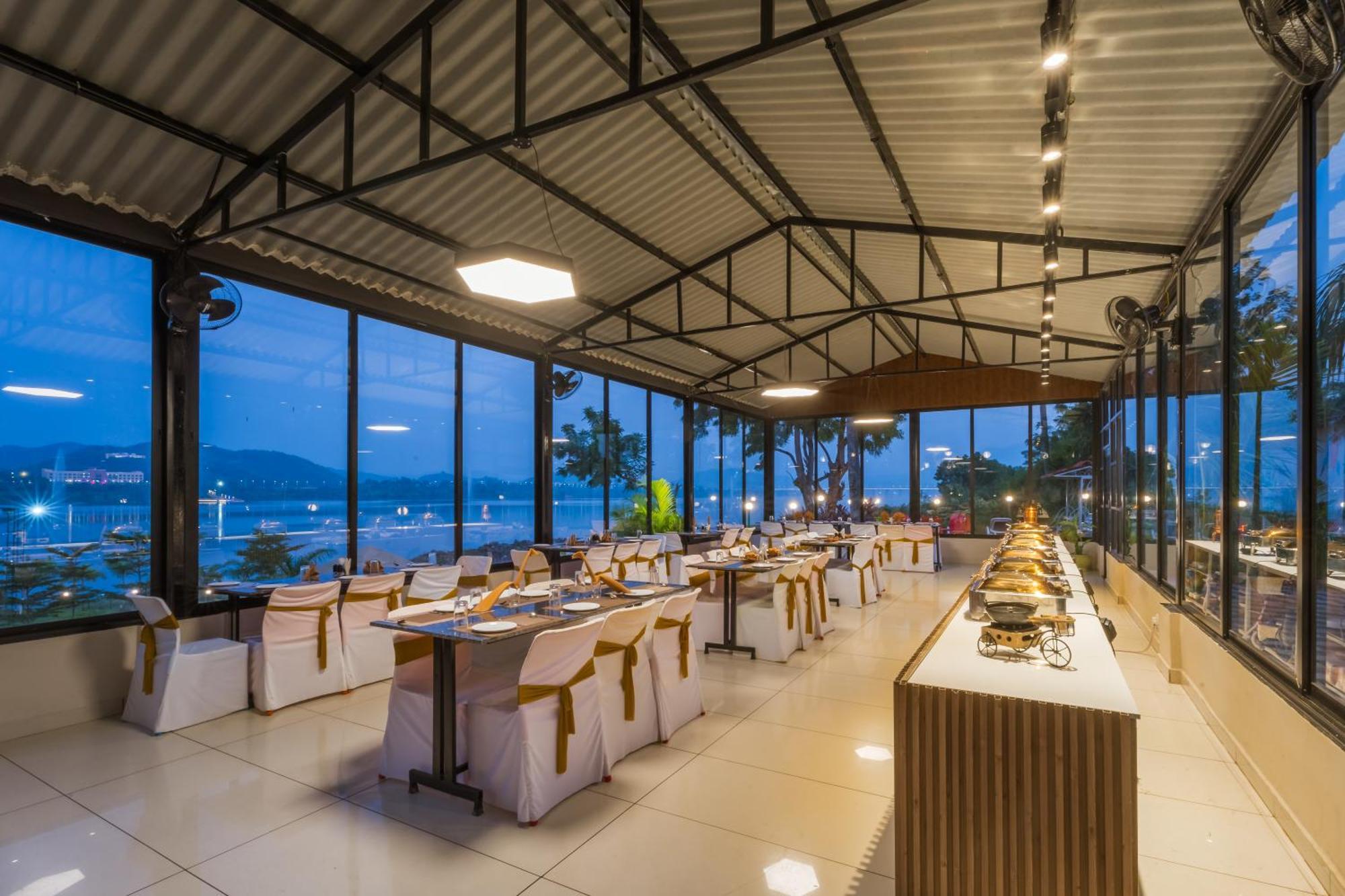 Riverview Tent Resort Kevadia 외부 사진