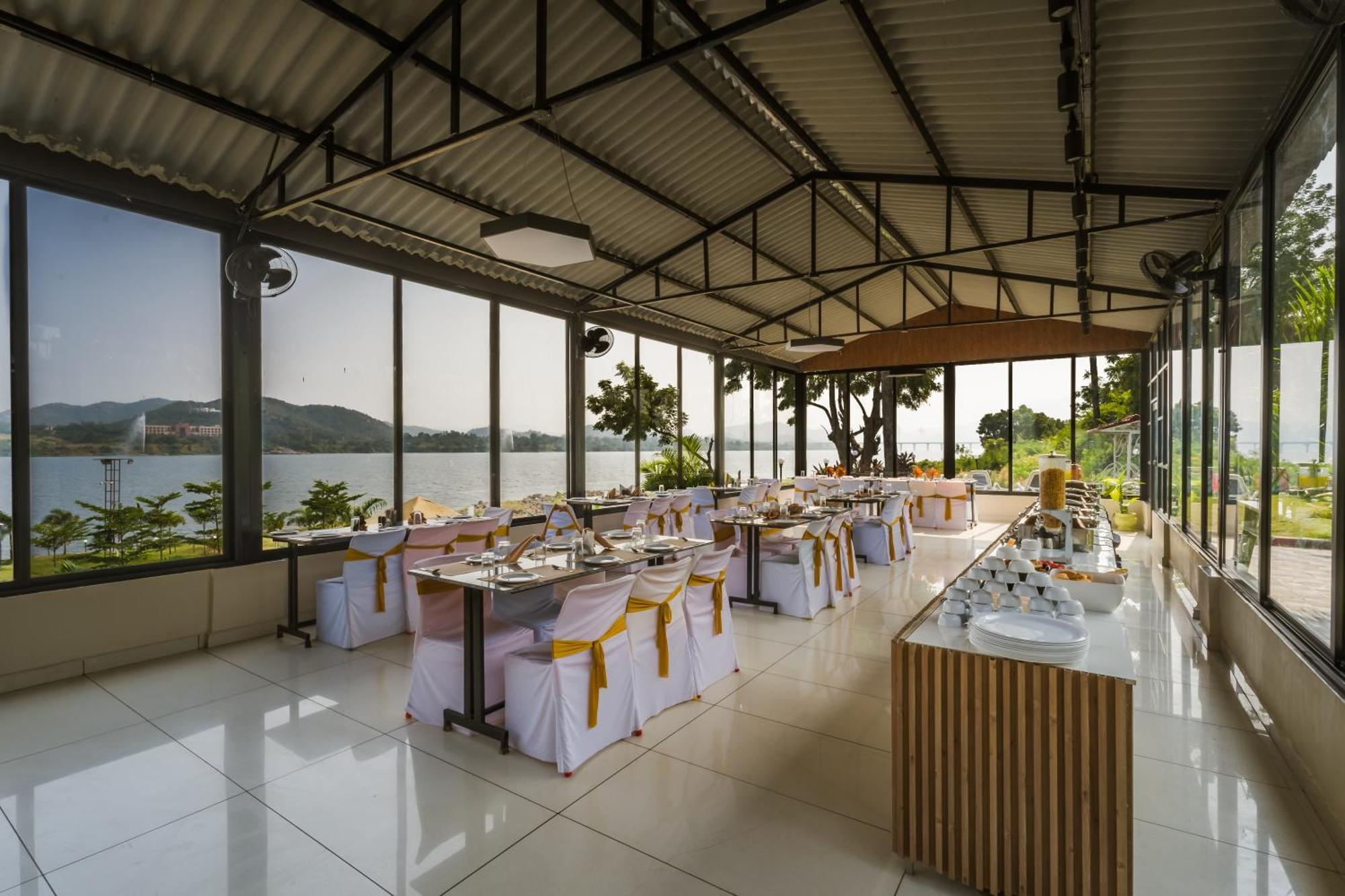 Riverview Tent Resort Kevadia 외부 사진