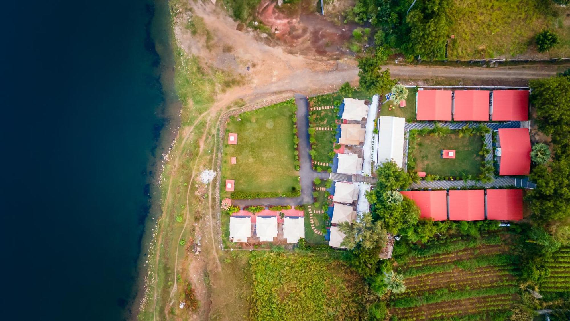 Riverview Tent Resort Kevadia 외부 사진