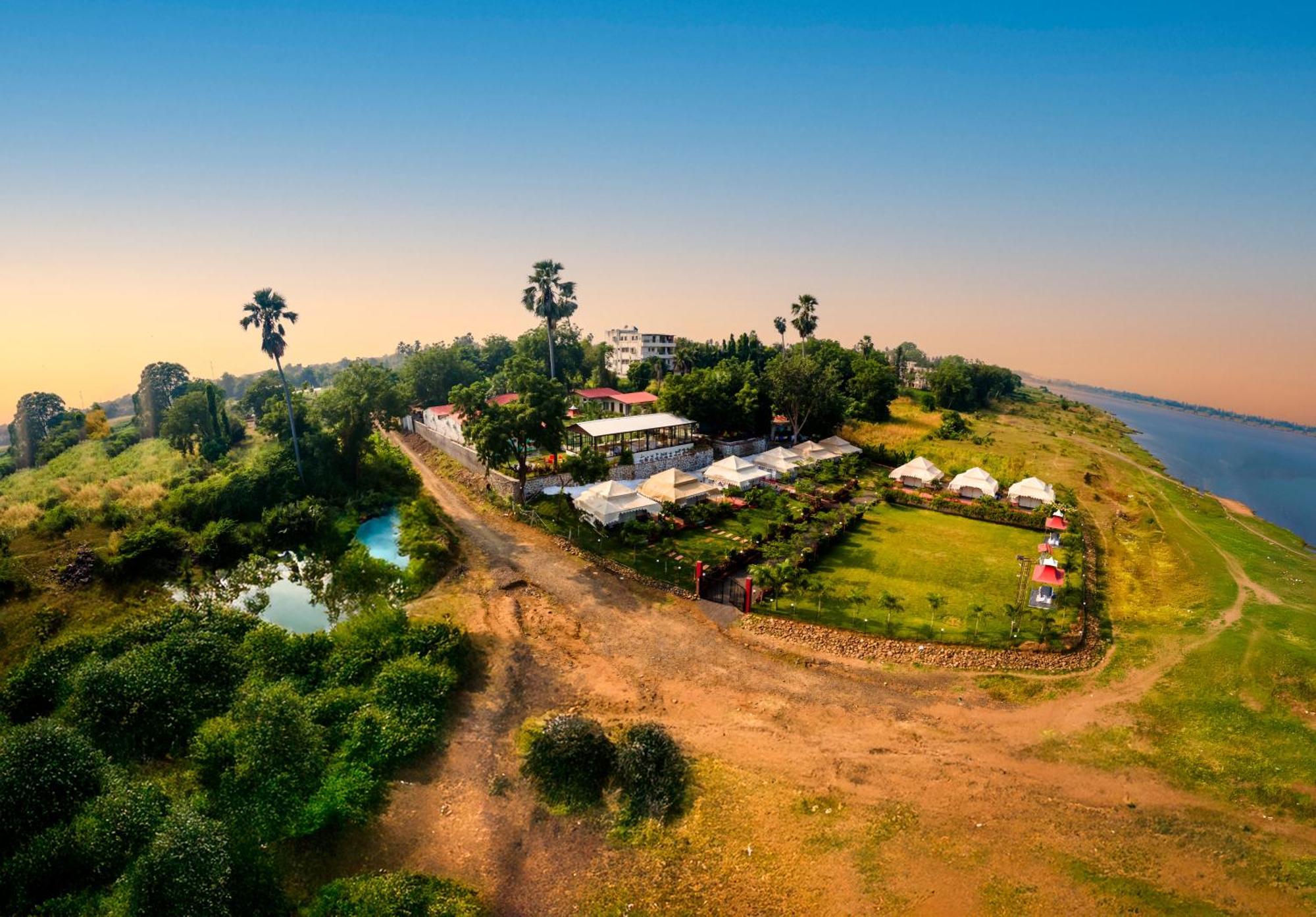 Riverview Tent Resort Kevadia 외부 사진