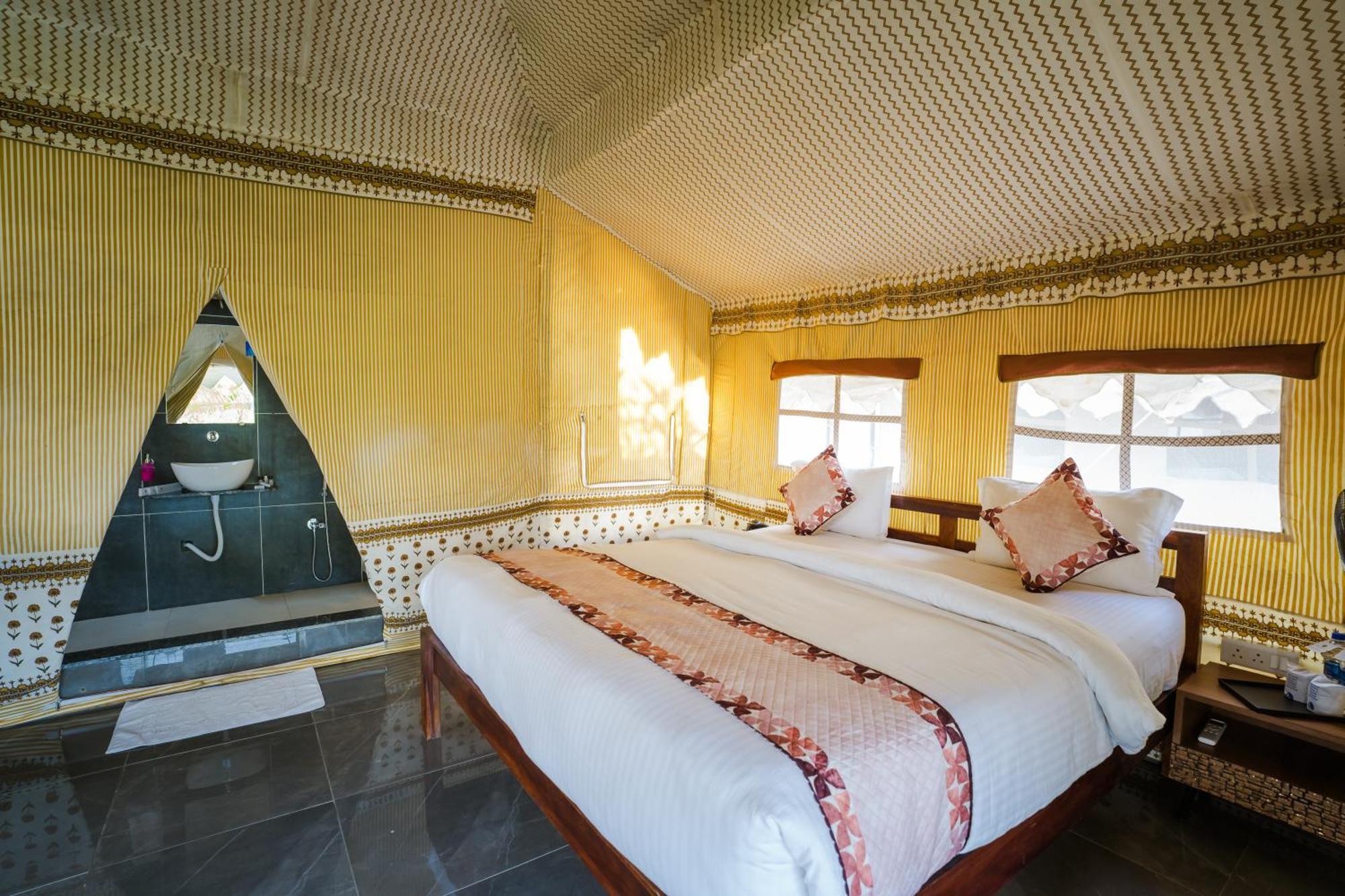 Riverview Tent Resort Kevadia 외부 사진